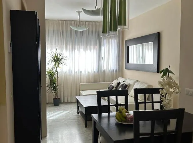 Atico Triana Con Piscina Privada
