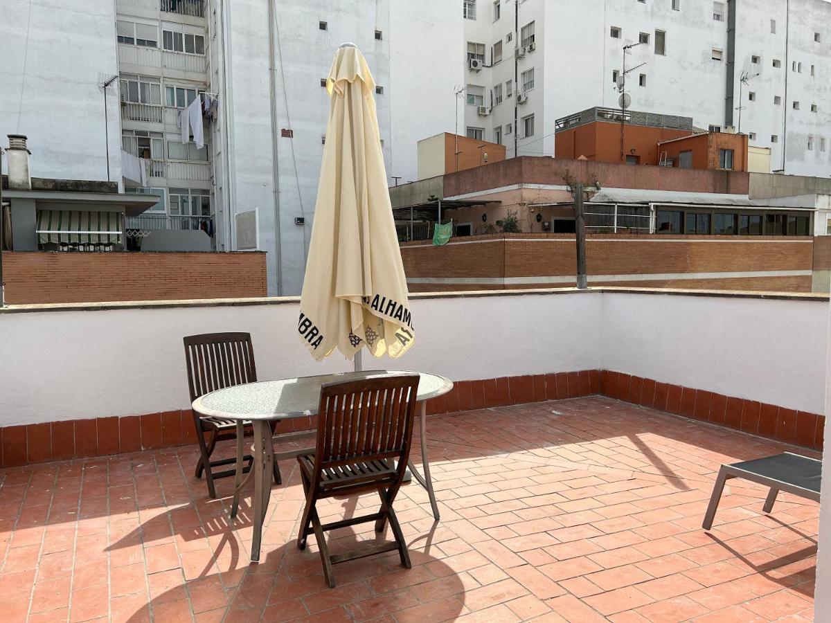 Atico Triana Con Piscina Privada * Séville
